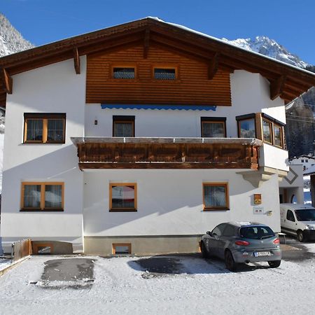 Haus Schimpfoessl Apartman Flirsch Kültér fotó